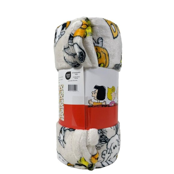 Peanuts Snoopy Pumpking Halloween Velvet Plush Throw Blanket 50" x 70" 2024 - Picture 8 of 11